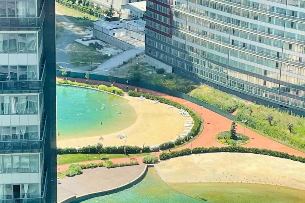 Daire Kozapark 1 Bedroom Lux Apart W/lake View &swimming Pool İstanbul