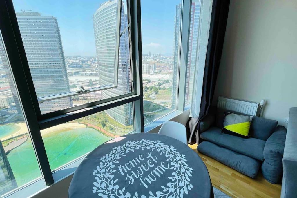 Daire Kozapark 1 Bedroom Lux Apart W/lake View &swimming Pool *